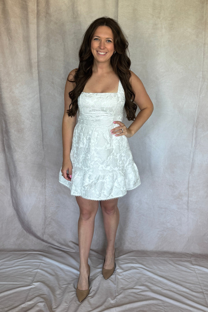 Chic White Party Dress